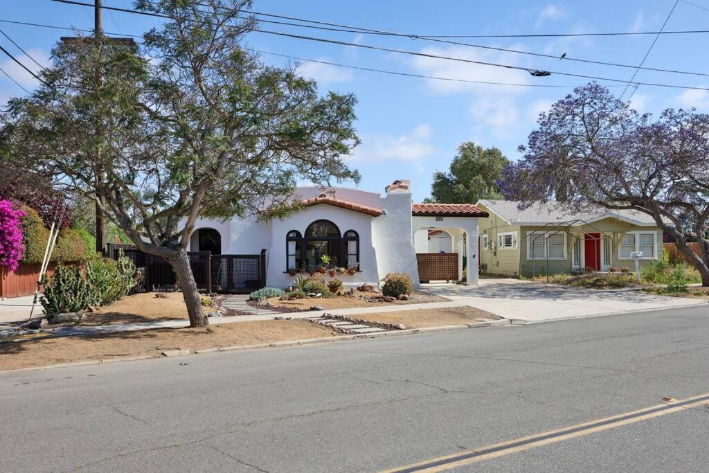 Spanish Casita - Post-Century Modern Home Centrally Located San Diego Bagian luar foto